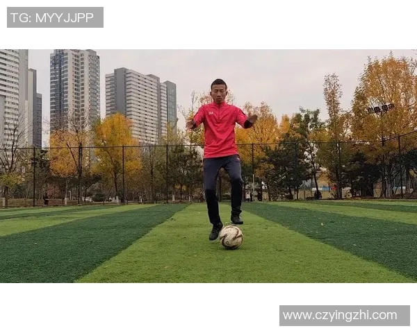 球星炫酷舞步带球过人展现足球技巧与节奏魅力